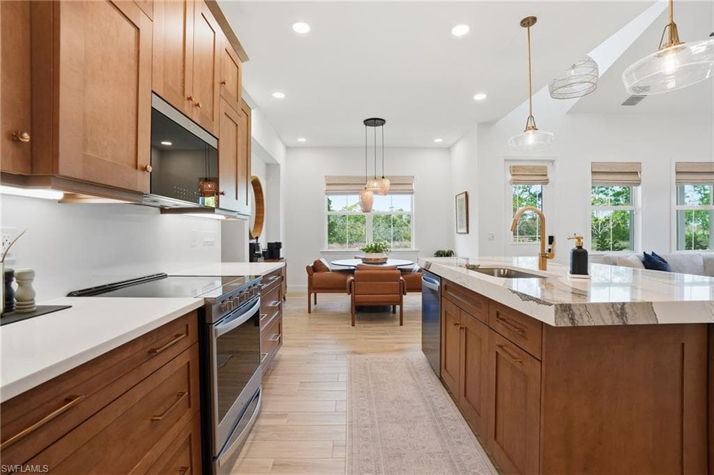 6975 Saona Ct, Naples, FL 34113-20