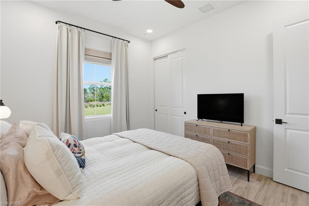 6975 Saona Ct, Naples, FL 34113-32