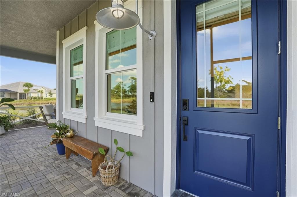 6975 Saona Ct, Naples, FL 34113-2