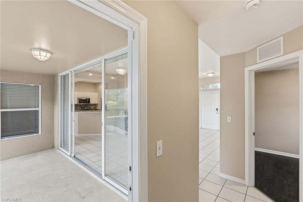 1622 8th Pl, Cape Coral, FL 33909-30