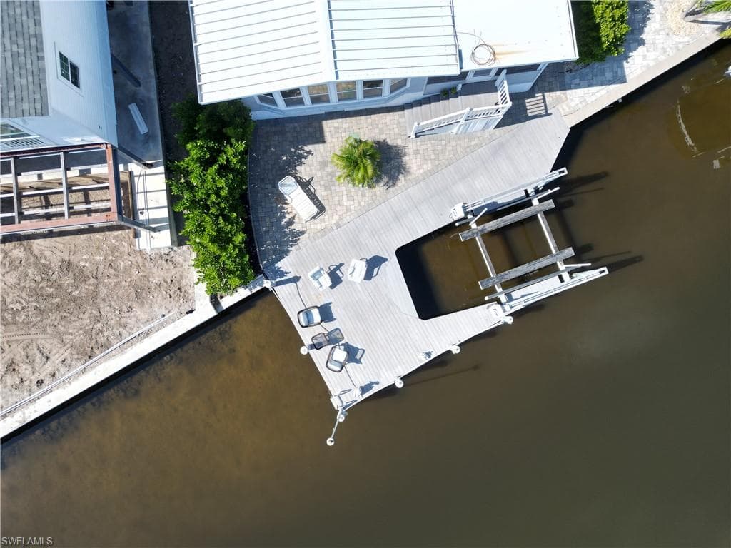 17831 Eglantine Ln, Fort Myers Beach, FL 33931-10