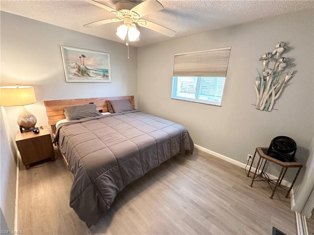 17831 Eglantine Ln, Fort Myers Beach, FL 33931-23