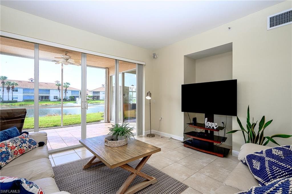 3303 Twilight Ln 5101, Naples, FL 34109-9