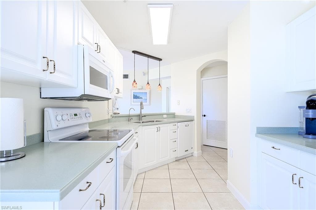 3303 Twilight Ln 5101, Naples, FL 34109-13