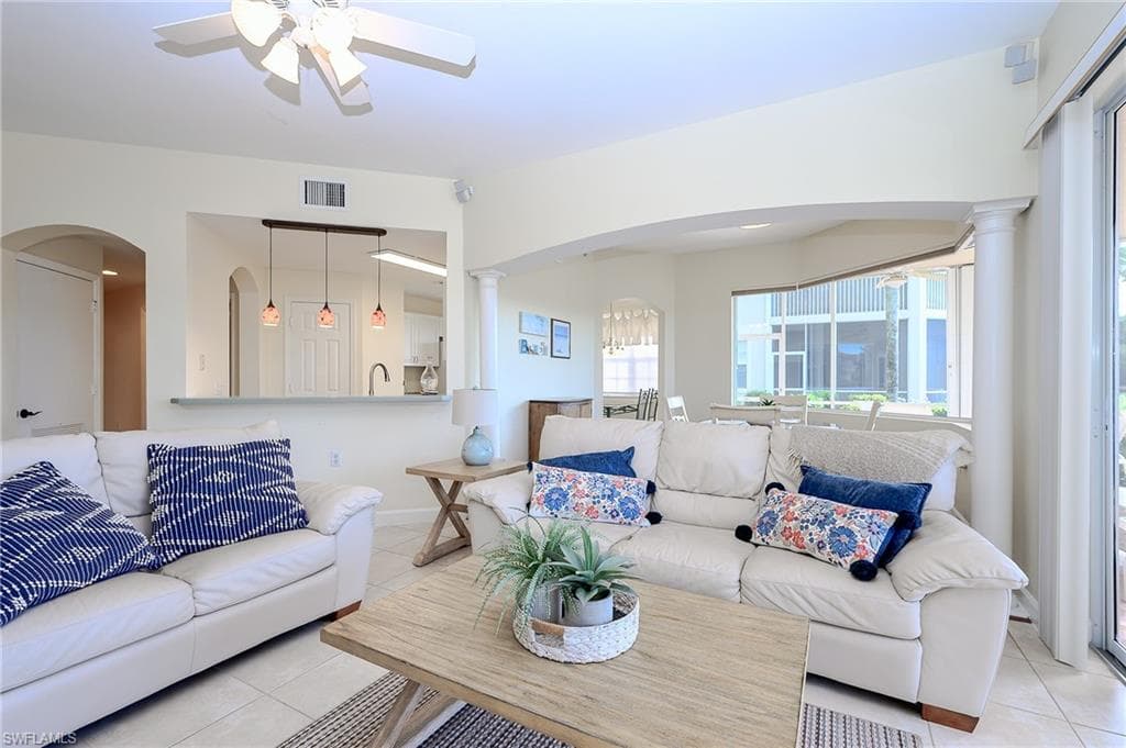 3303 Twilight Ln 5101, Naples, FL 34109-7