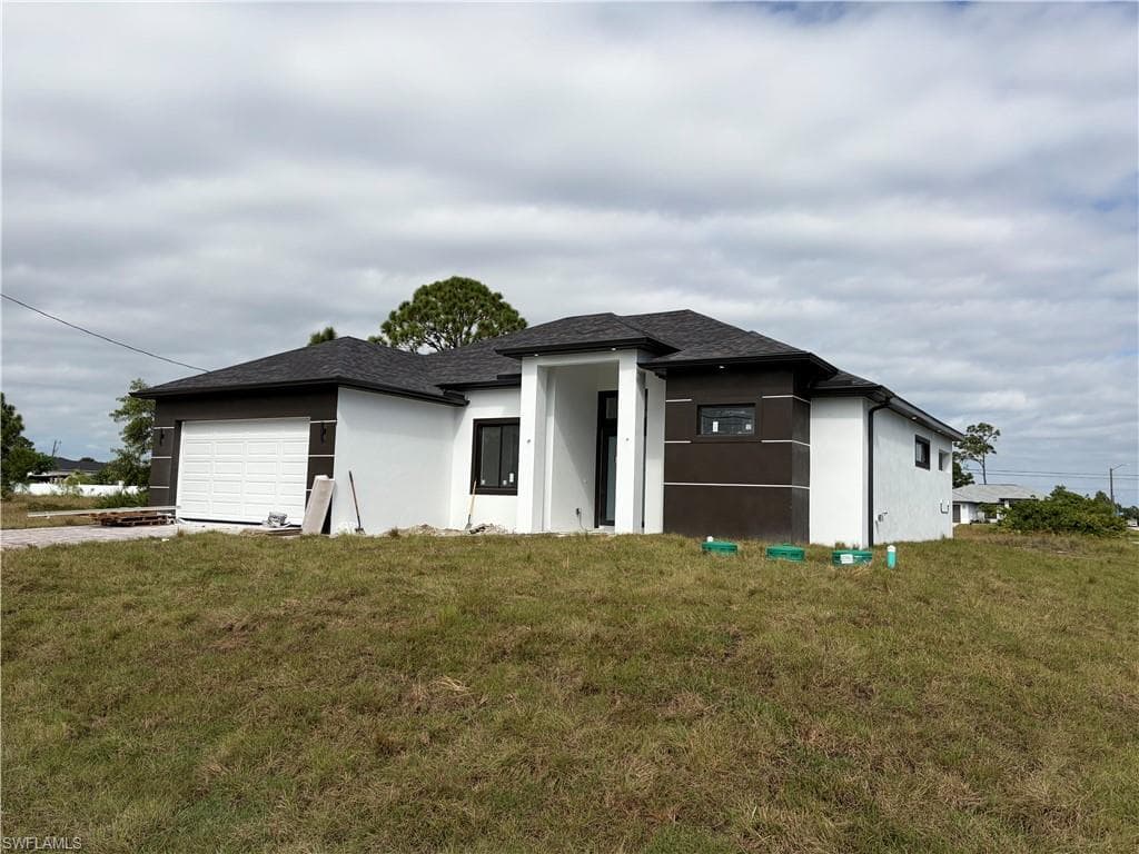 3400 14th St, Lehigh Acres, FL 33976-3