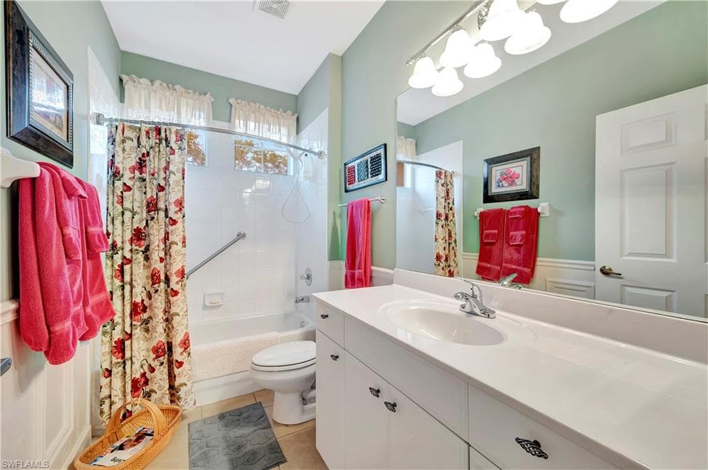 3055 Horizon Ln 1706, Naples, FL 34109-22