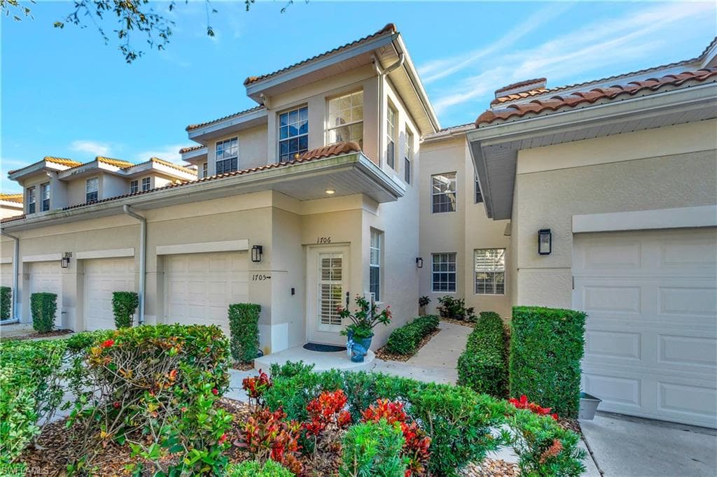 3055 Horizon Ln 1706, Naples, FL 34109-2