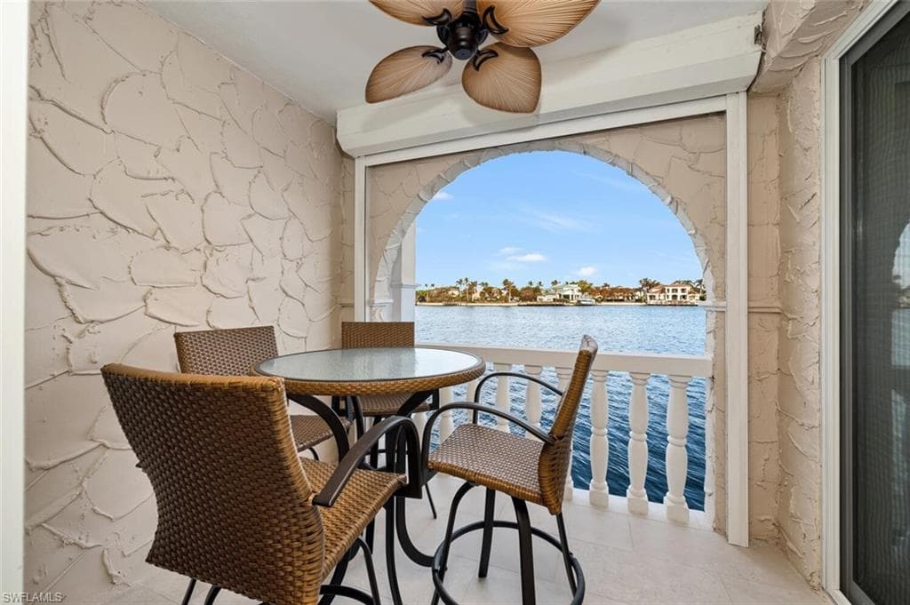 4000 Gulf Shore Blvd N 1400, Naples, FL 34103-22