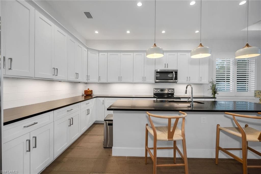 789 109th Ave N, Naples, FL 34108-13