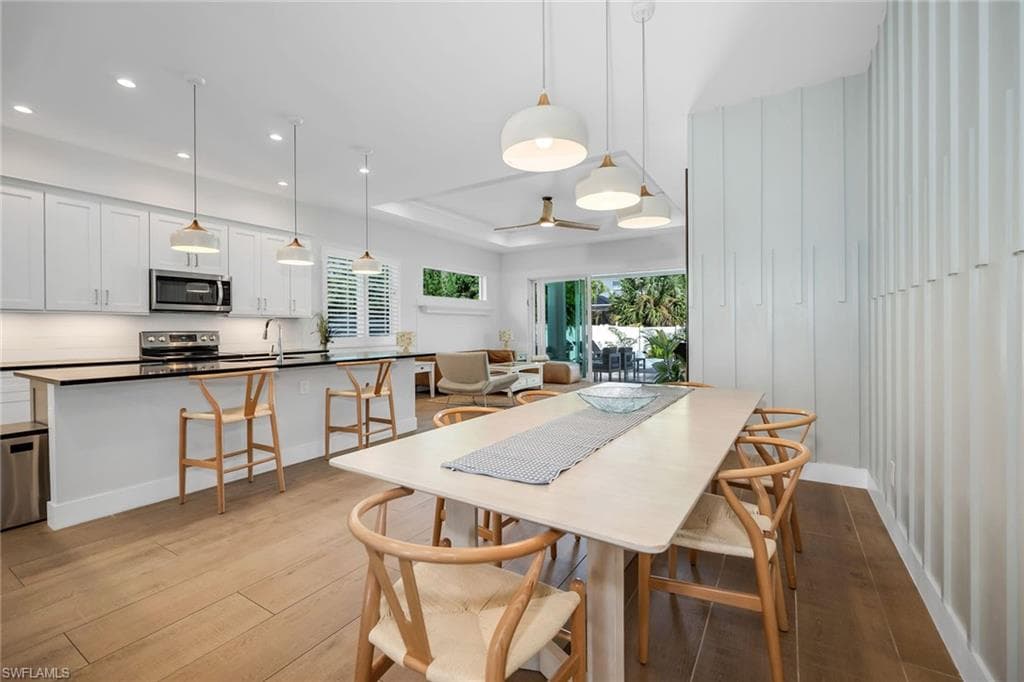 789 109th Ave N, Naples, FL 34108-16