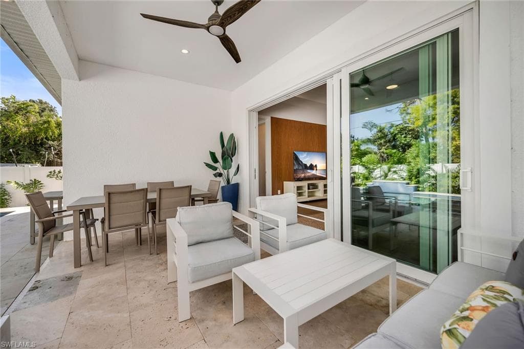 789 109th Ave N, Naples, FL 34108-33