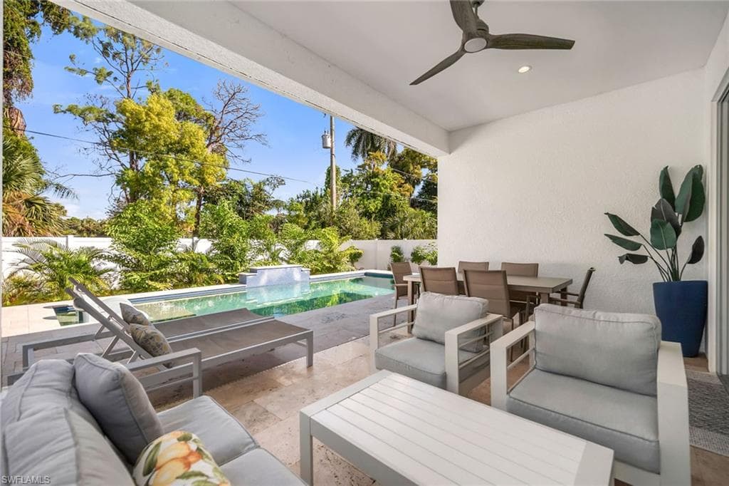 789 109th Ave N, Naples, FL 34108-34