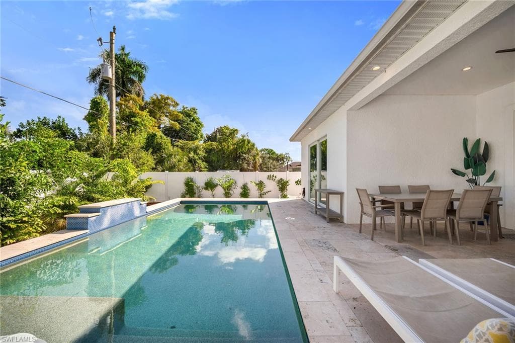 789 109th Ave N, Naples, FL 34108-38