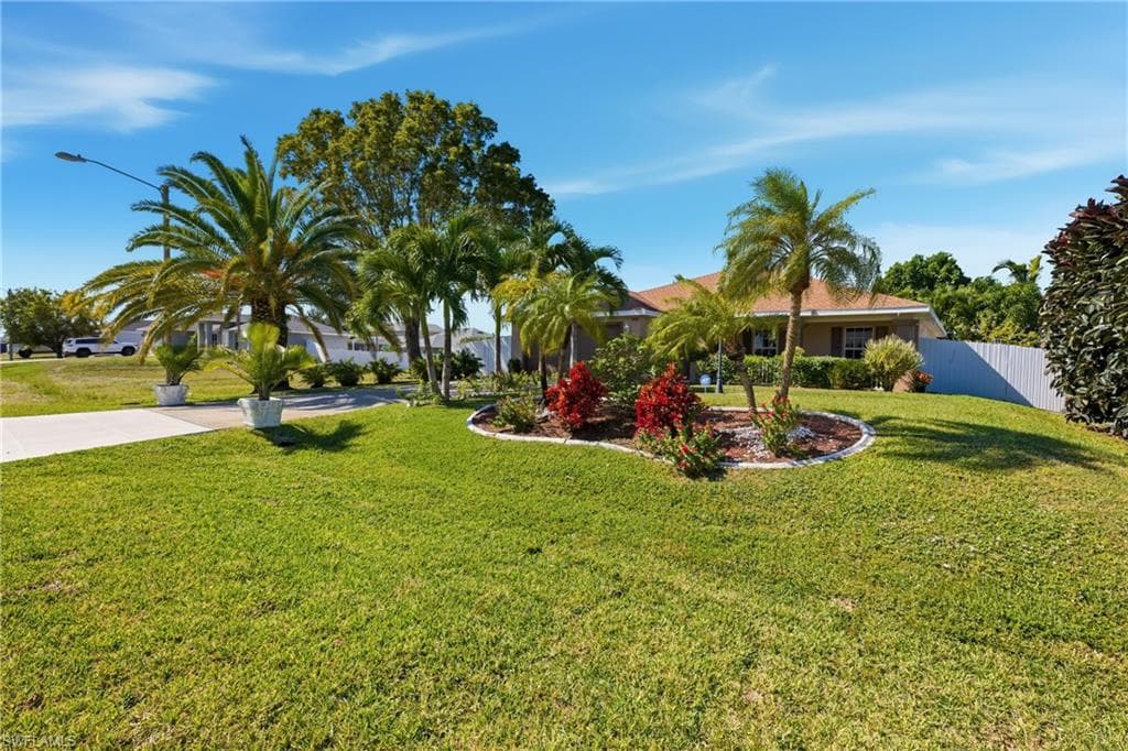 1206 5th Ave, Cape Coral, FL 33909-28