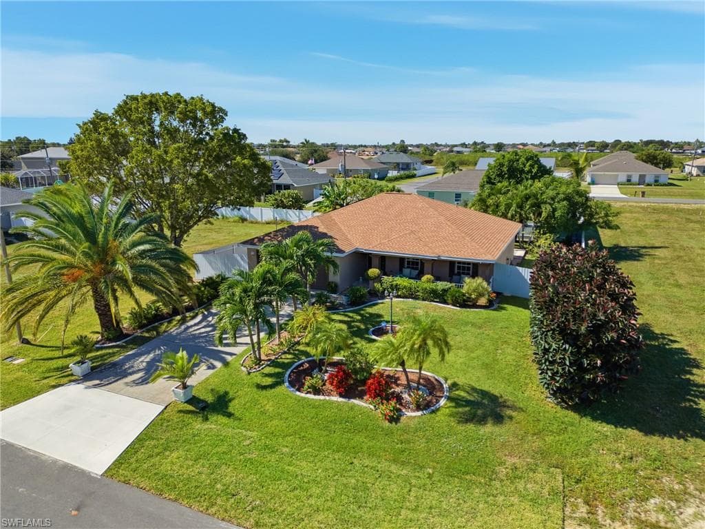 1206 5th Ave, Cape Coral, FL 33909-34