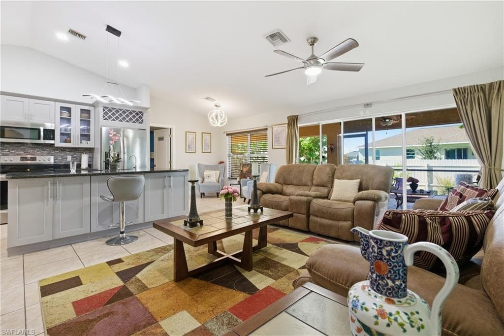 1206 5th Ave, Cape Coral, FL 33909-7