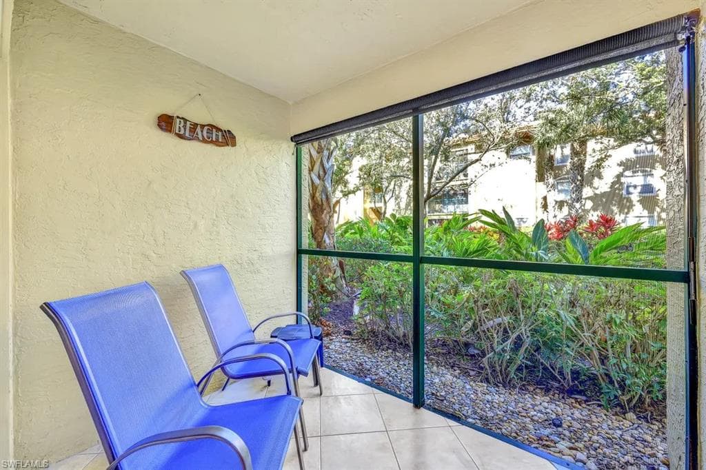 8960 Colonnades Ct E 916, Bonita Springs, FL 34135-16