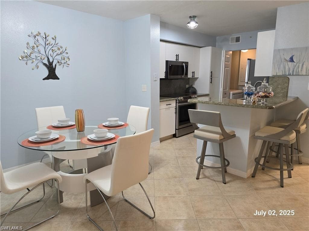 8960 Colonnades Ct E 916, Bonita Springs, FL 34135-5