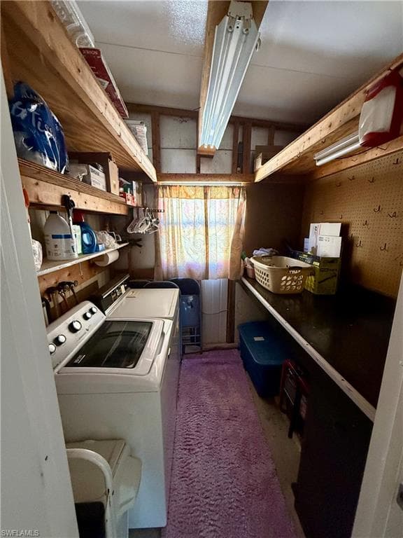 181 Sand Dr 181, Naples, FL 34104-16