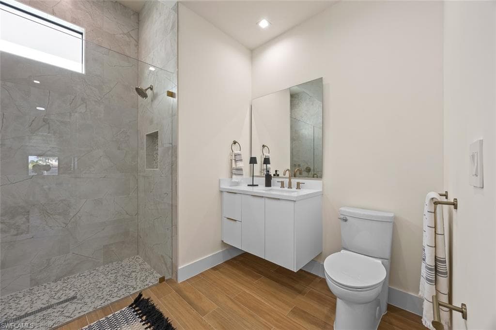 209 Kismet Pkwy E, Cape Coral, FL 33909-11