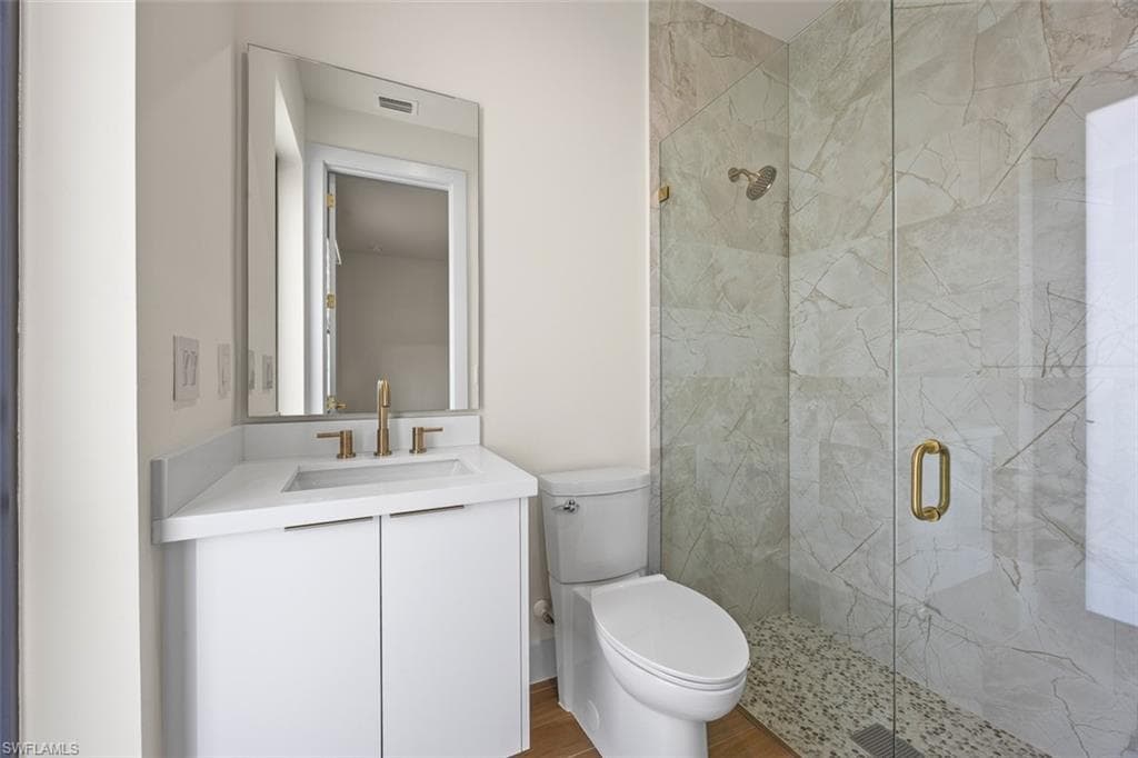 209 Kismet Pkwy E, Cape Coral, FL 33909-26