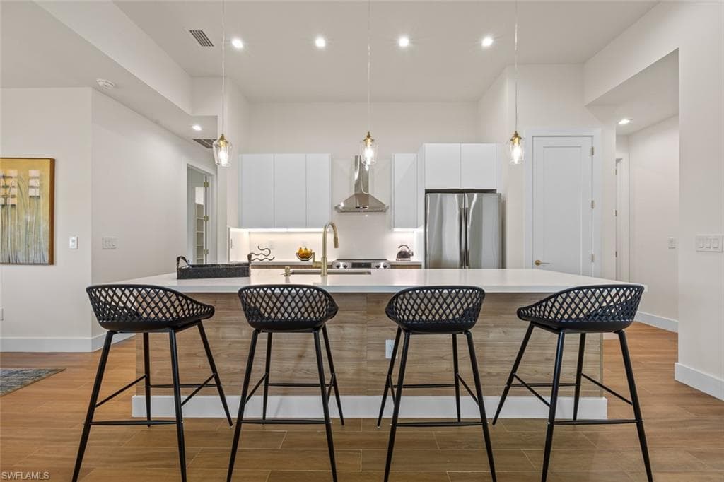 209 Kismet Pkwy E, Cape Coral, FL 33909-4