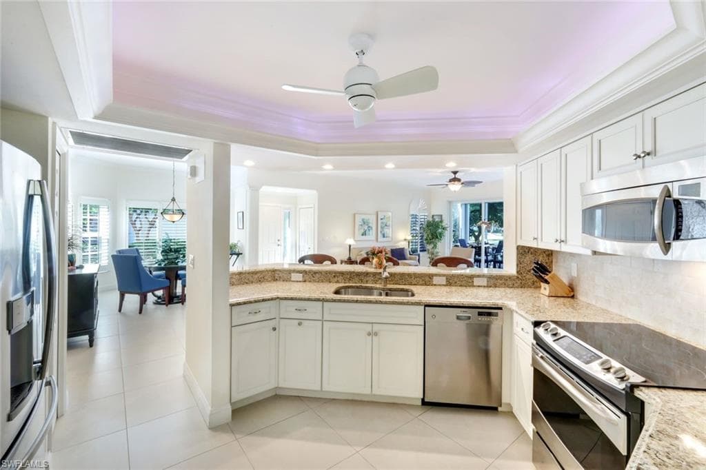 8453 Abbington Cir 8, Naples, FL 34108-17