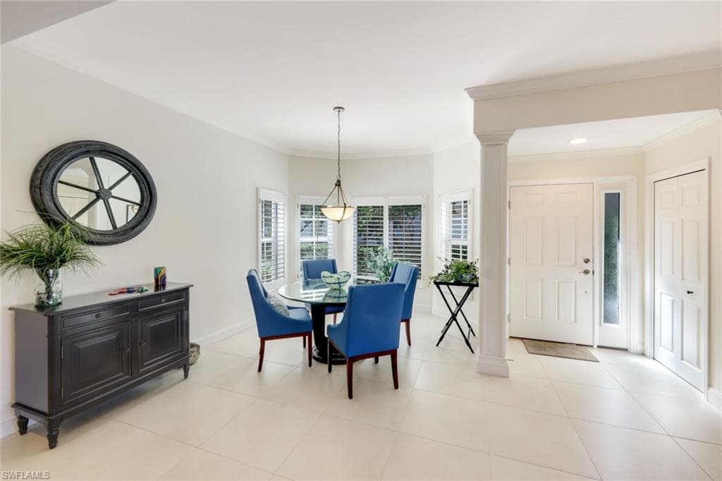 8453 Abbington Cir 8, Naples, FL 34108-18