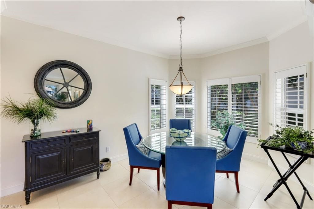 8453 Abbington Cir 8, Naples, FL 34108-19