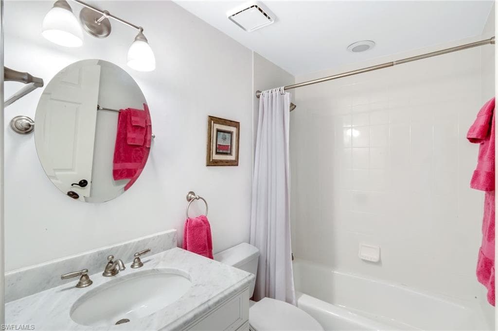 8453 Abbington Cir 8, Naples, FL 34108-27