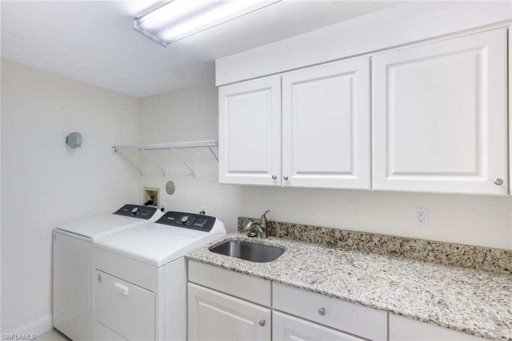 8453 Abbington Cir 8, Naples, FL 34108-28