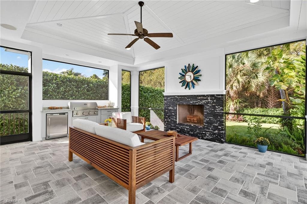 2305 Harrier Run, Naples, FL 34105-38