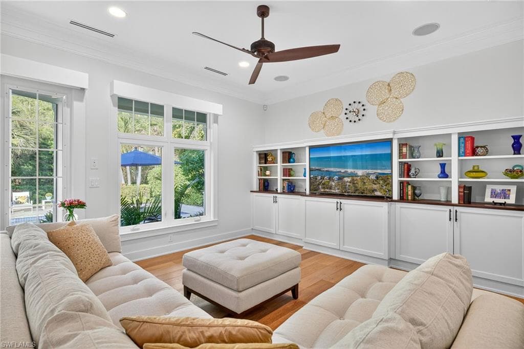 2305 Harrier Run, Naples, FL 34105-6