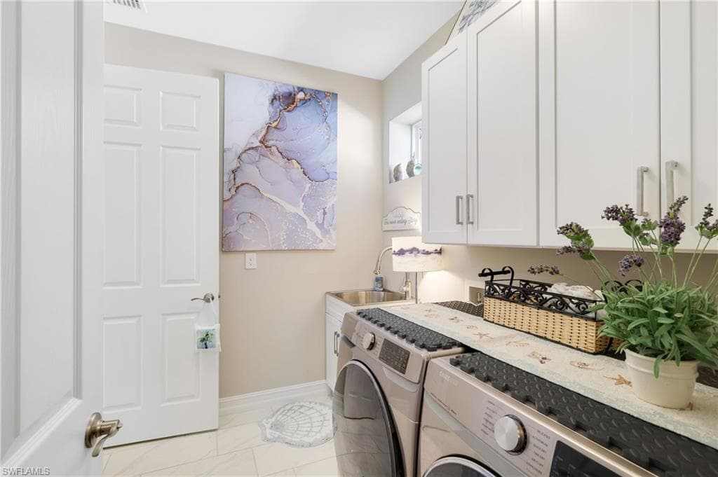 16530 Seagate Pl, Bonita Springs, FL 34135-25