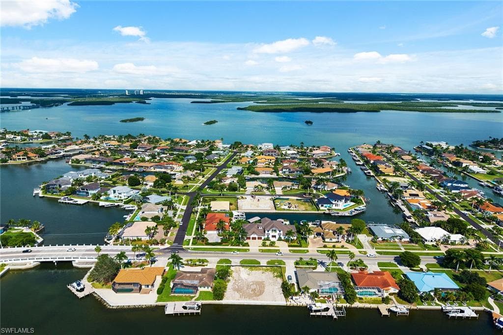 450 Barfield Dr, Marco Island, FL 34145-16