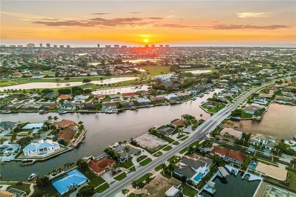 450 Barfield Dr, Marco Island, FL 34145-3