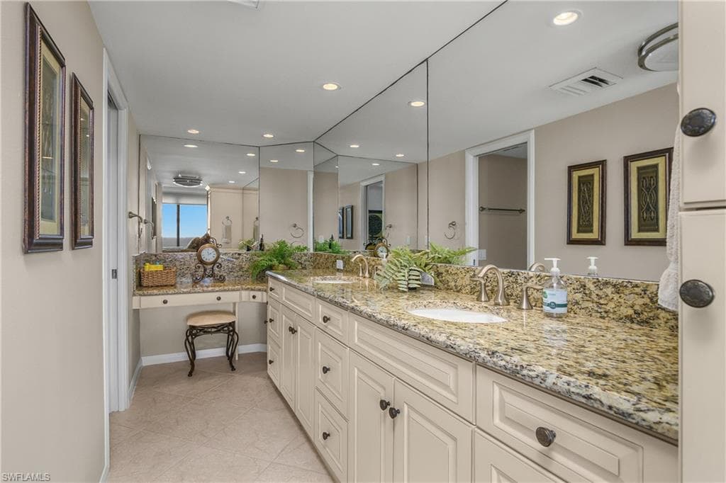 4005 Gulf Shore Blvd N 1405, Naples, FL 34103-11