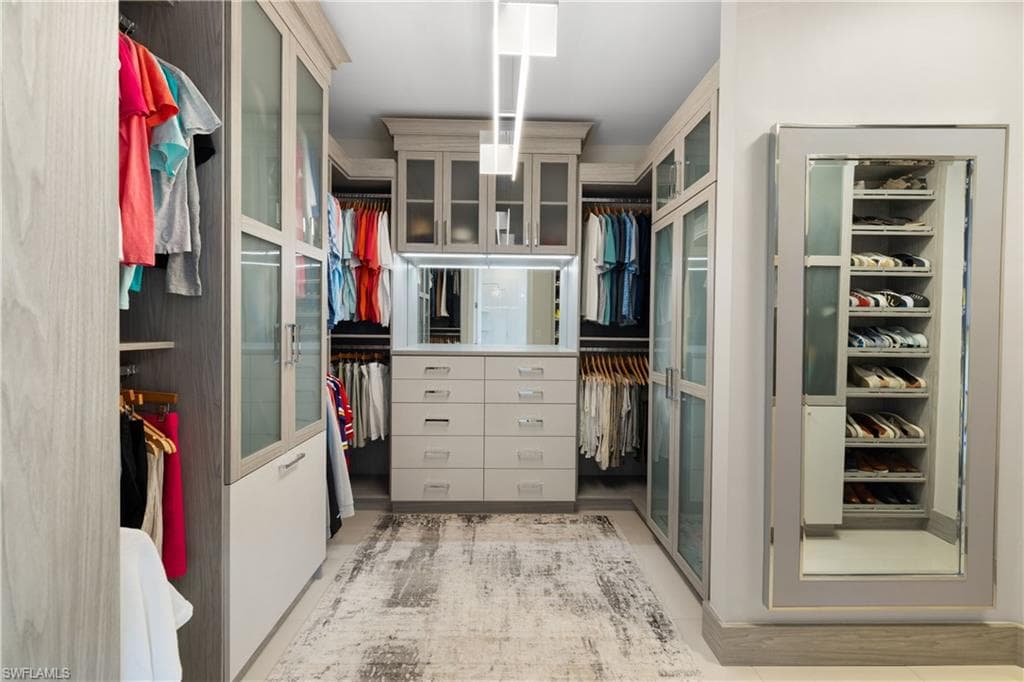 9381 Surfbird Ct, Naples, FL 34120-29