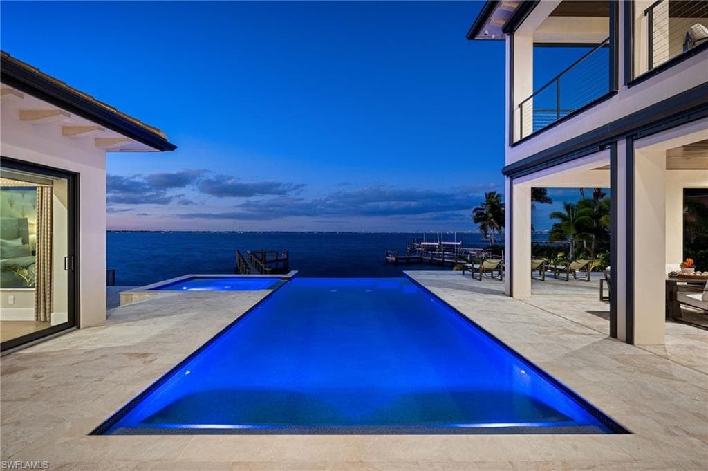 12100 Via Del Fontana Way, Fort Myers, FL 33919-4