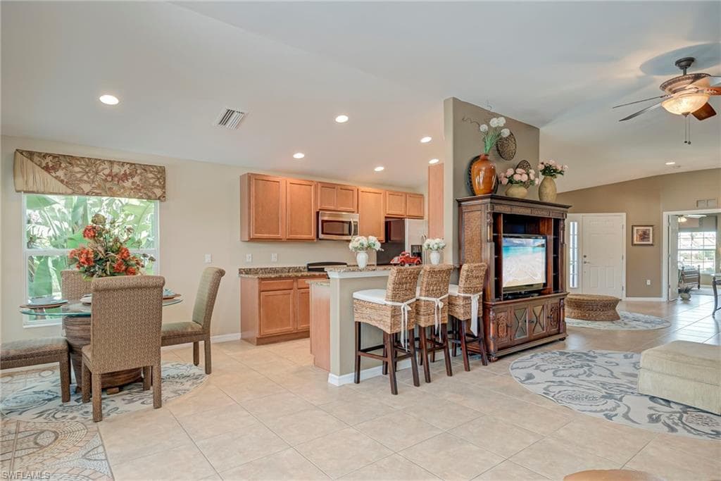 2688 Astwood Ct, Cape Coral, FL 33991-5