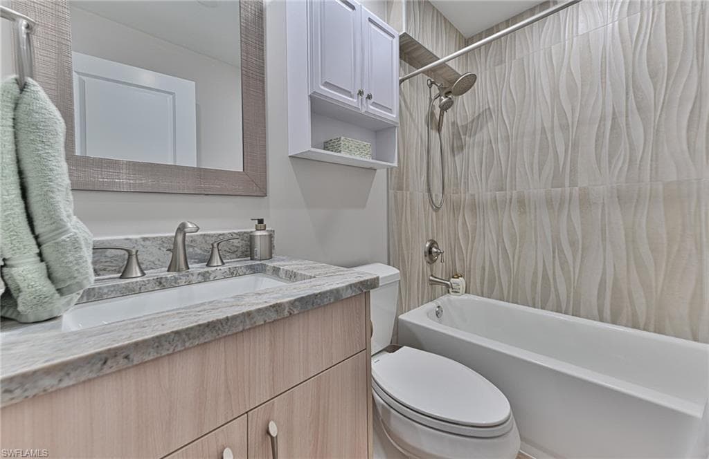 26000 Hickory Blvd 206, Bonita Springs, FL 34134-18