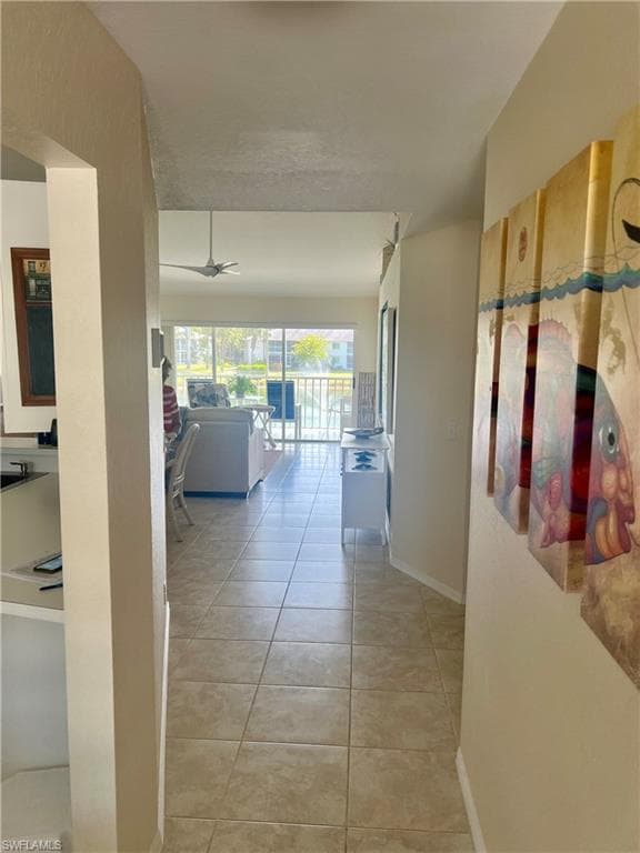 484 Belina Dr 6, Naples, FL 34104-3