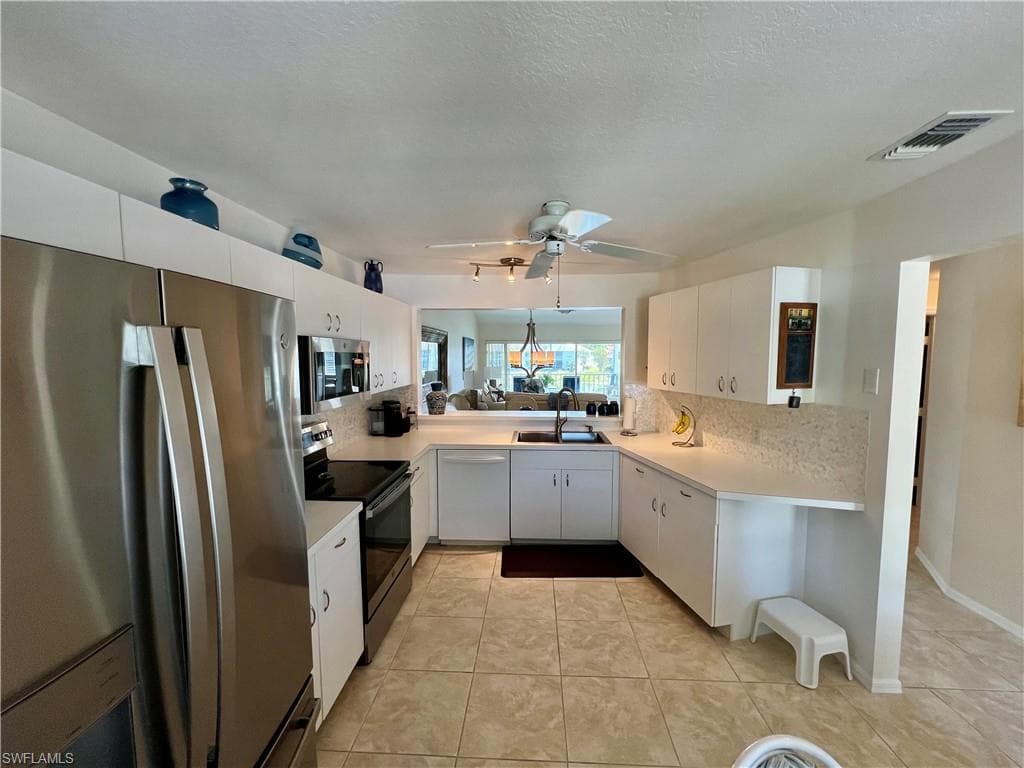 484 Belina Dr 6, Naples, FL 34104-5