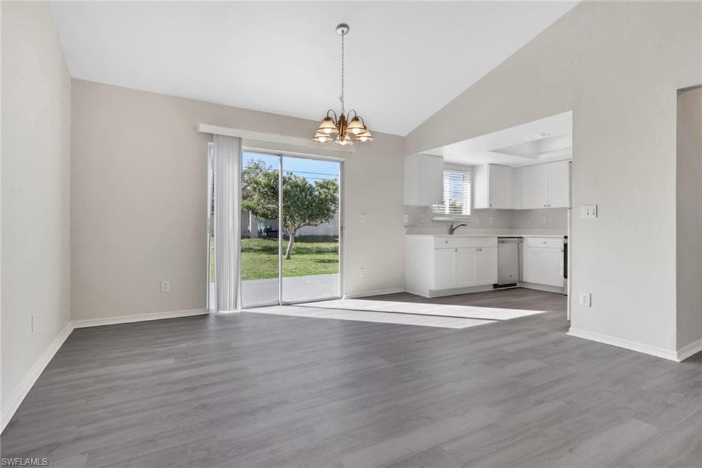 1402 3rd Ave, Cape Coral, FL 33909-7