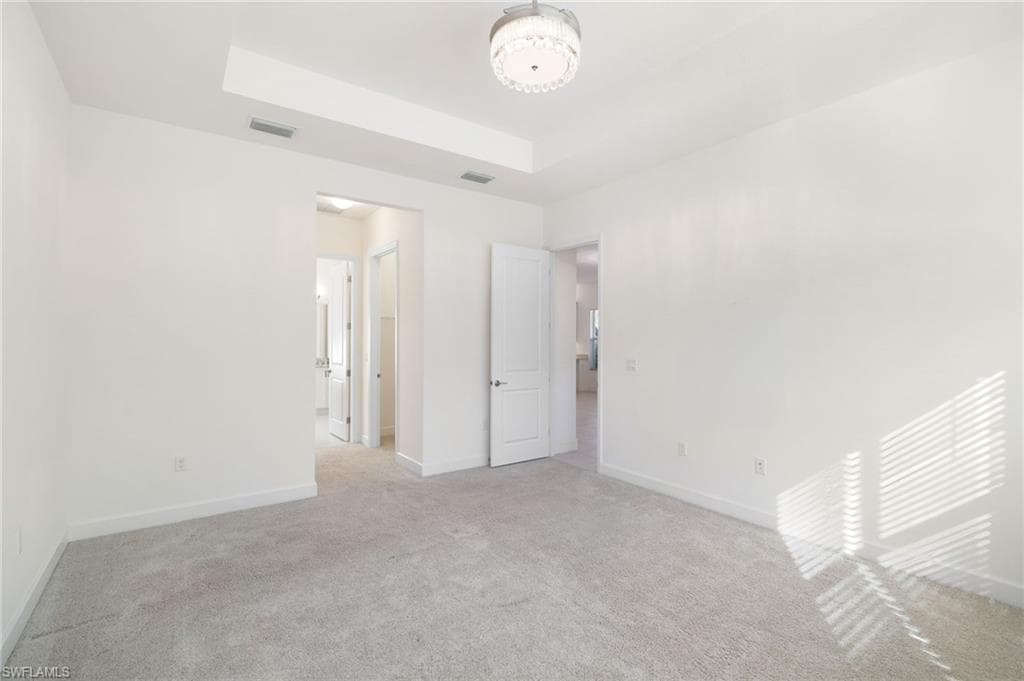 16061 Starglazer Pl, Bonita Springs, FL 34135-9