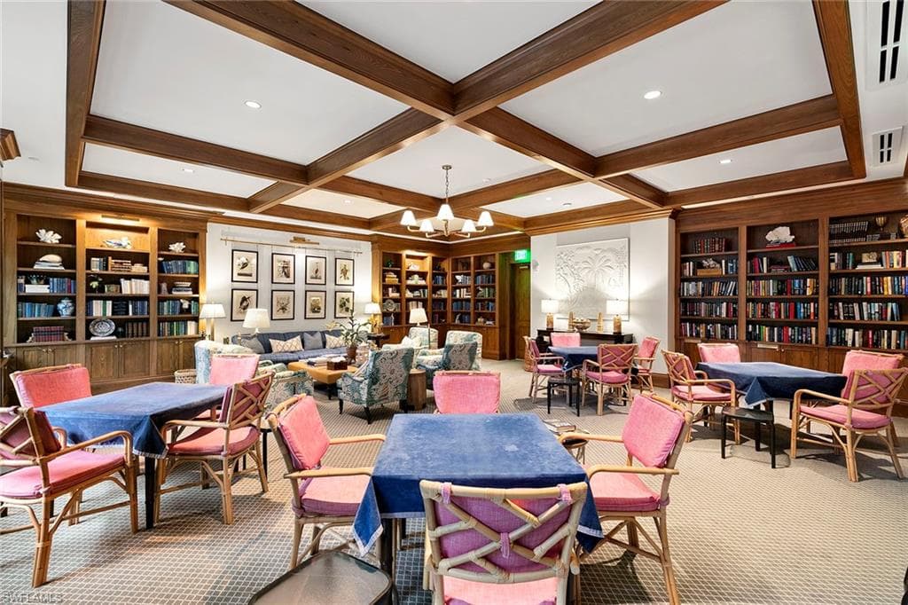 112 Wilderness Dr 123, Naples, FL 34105-29