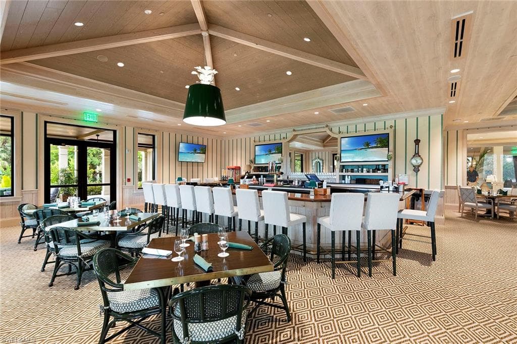 112 Wilderness Dr 123, Naples, FL 34105-32