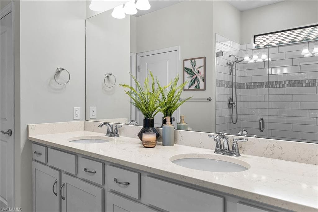 2191 Yellowfin Cir, Naples, FL 34114-17