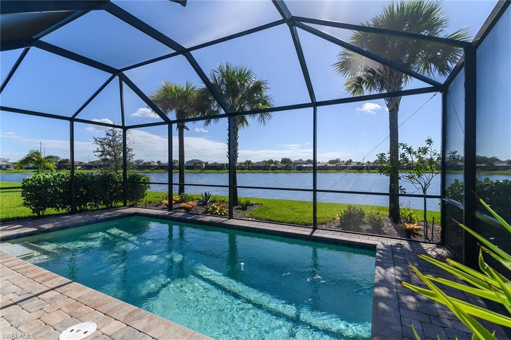 2191 Yellowfin Cir, Naples, FL 34114-26